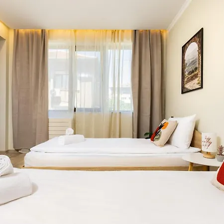 Desi's | Large 3br Next To Old Town & Kapana Plovdiv