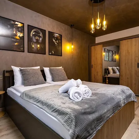 Desi's | Large 3br Next To Old Town & Kapana Appartement *