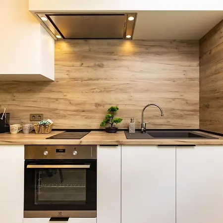 Appartement Desi's | Large 3br Next To Old Town & Kapana *