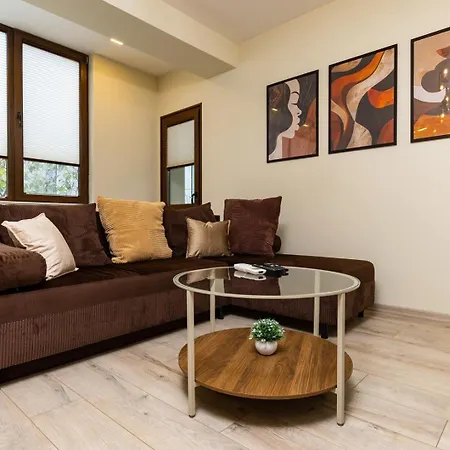 Desi's | Large 3br Next To Old Town & Kapana Appartement