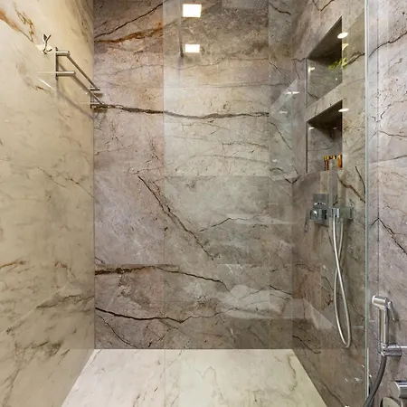 Desi's | Large 3br Next To Old Town & Kapana * Plovdiv