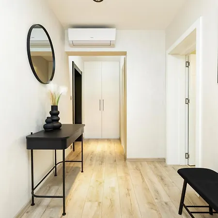 Desi's | Large 3br Next To Old Town & Kapana Appartement