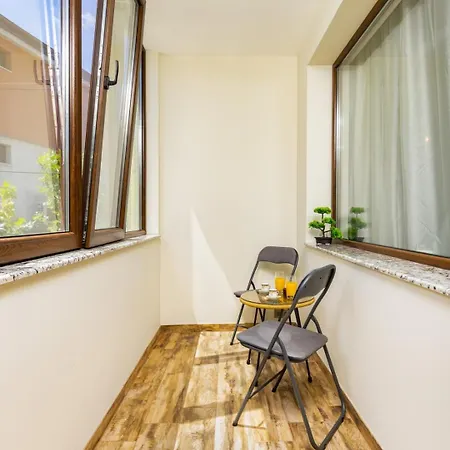 Appartement Desi's | Large 3br Next To Old Town & Kapana *